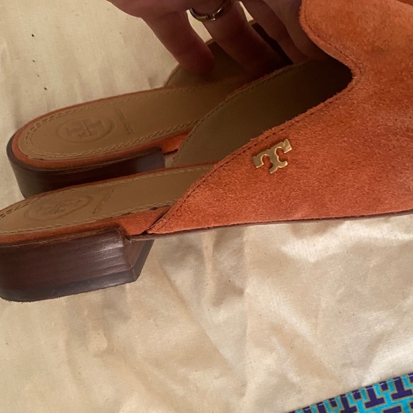 Tory Burch Women's Desert Spice Suede Mules - Picture 7 of 10